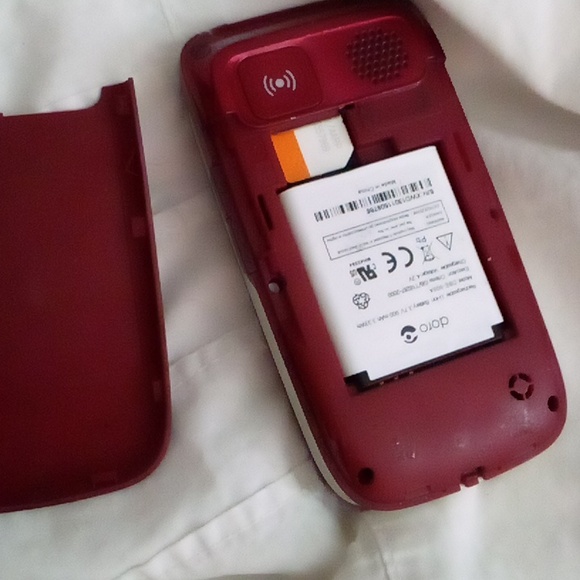 Doro FLIP PHONE - Consumer Cellular Excellent working condition - Picture 14 of 15